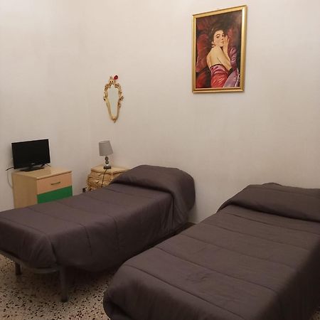 Centro Storico House Hotel Palermo Bagian luar foto